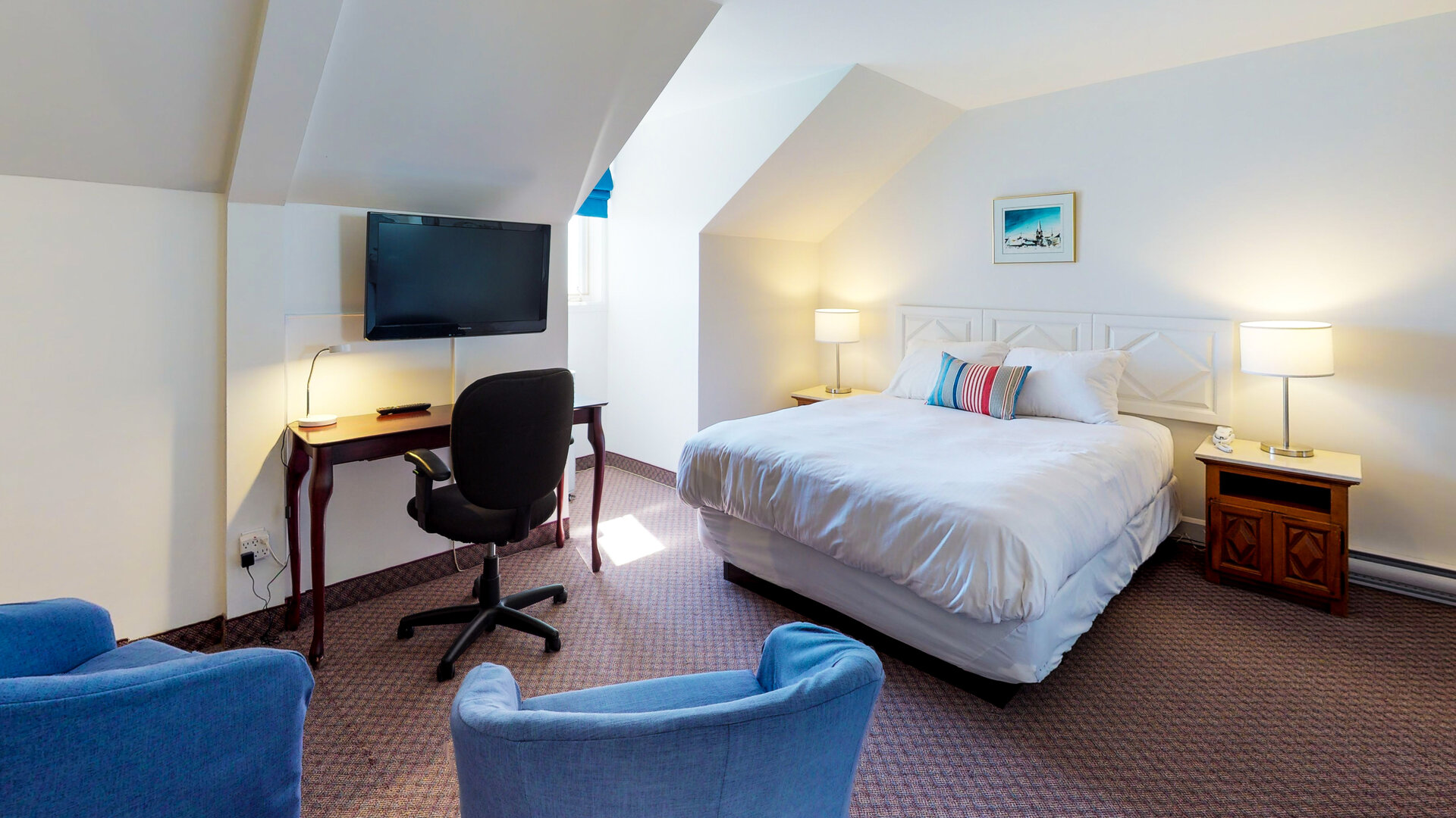 Chambre Économique : 1 lit Queen